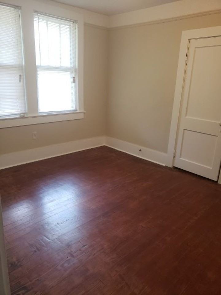 4678 Ohear Ave - Photo 5 of 13