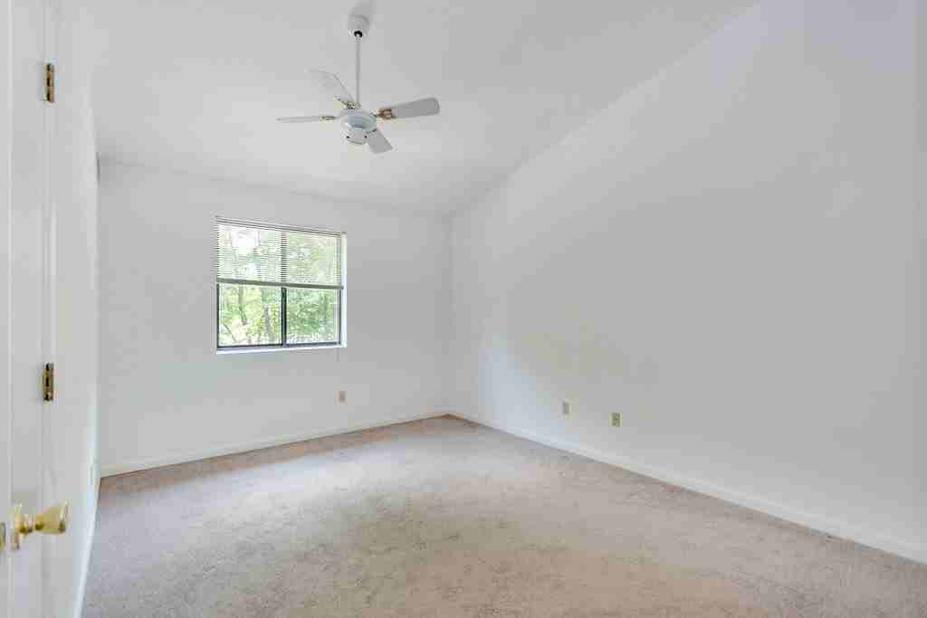 112 Turtle Creek Rd - Photo 2 of 17