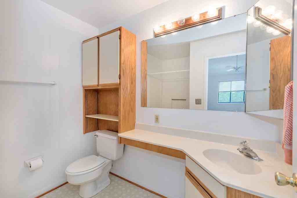 112 Turtle Creek Rd - Photo 5 of 17