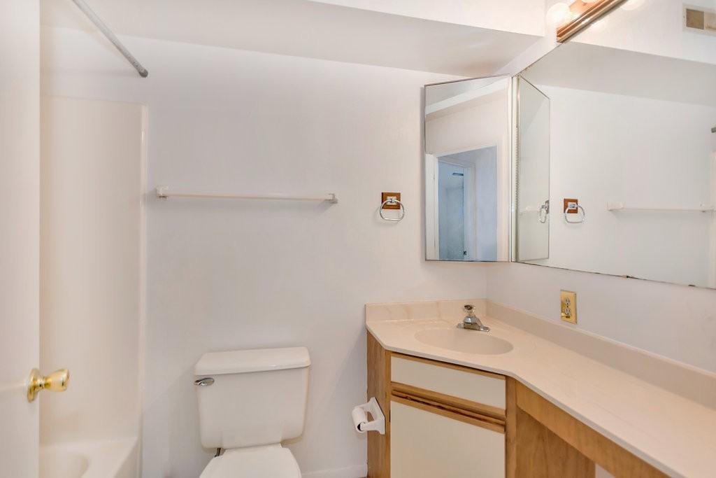 112 Turtle Creek Rd - Photo 6 of 17