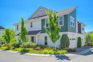 featured image of 1380 Ne Hickory Ln