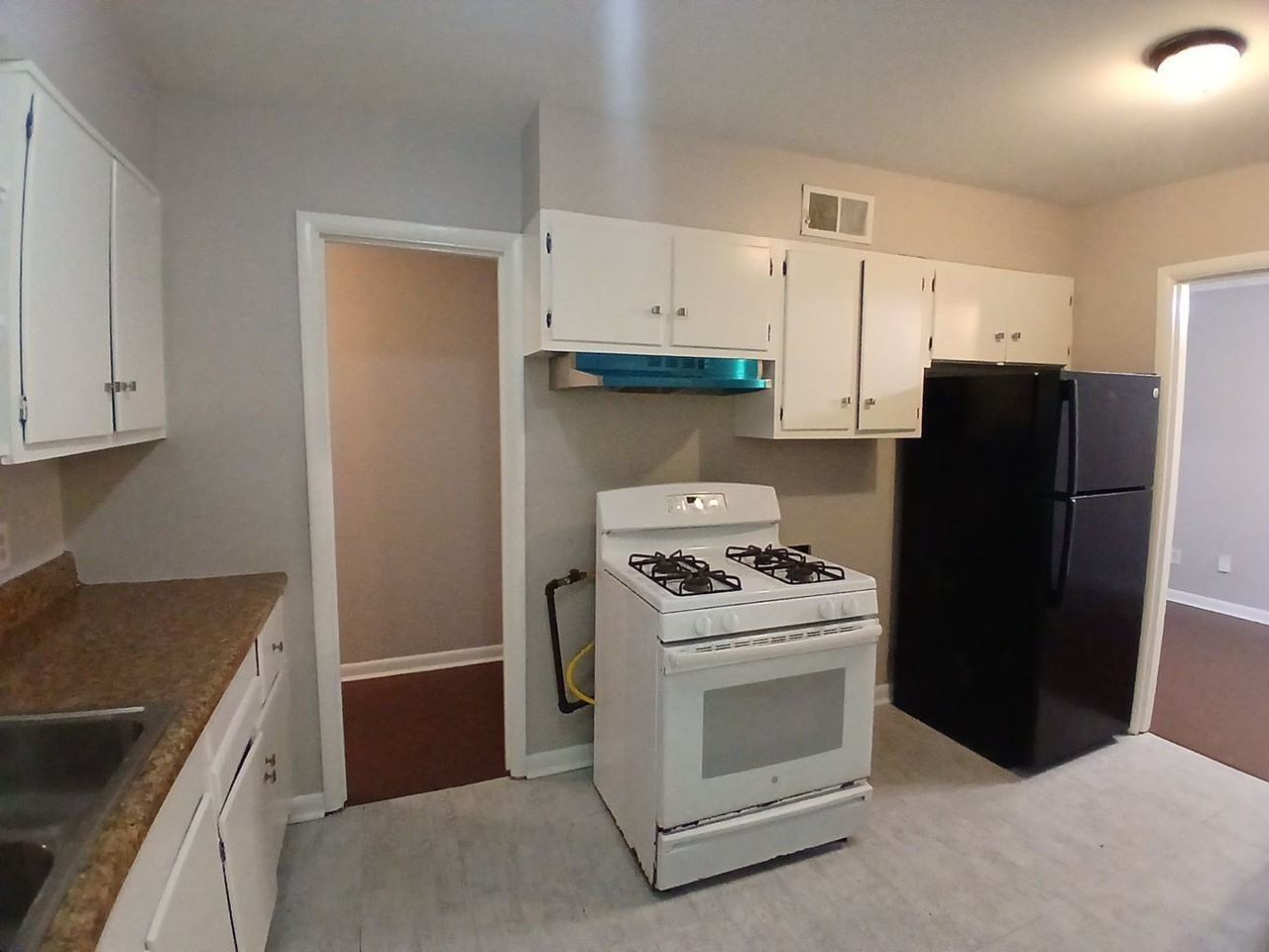 1787 S Perkins Rd - Photo 5 of 11