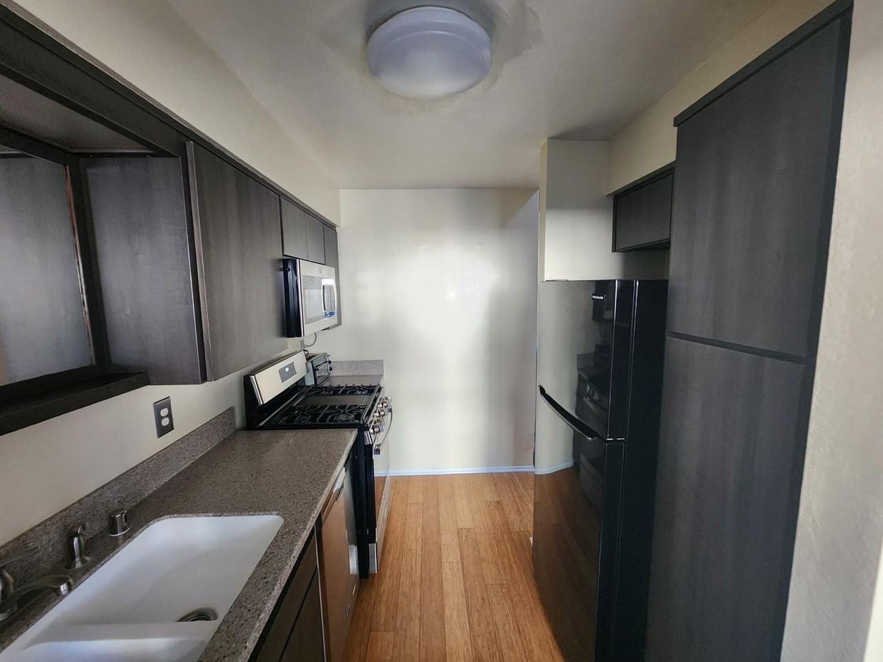 2945 S Fairview St #A - Photo 4 of 11