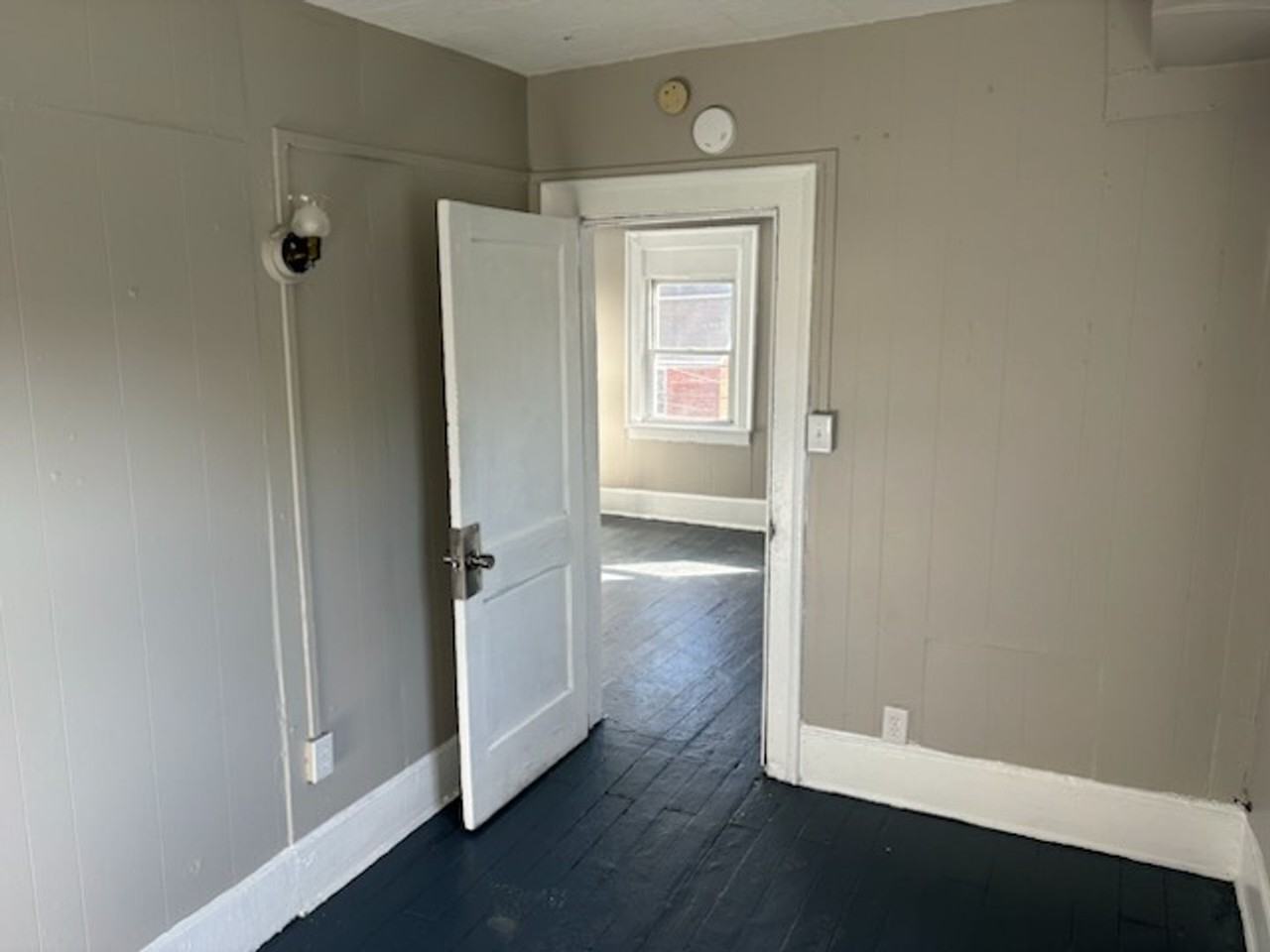 104 Steuben St - Photo 6 of 21