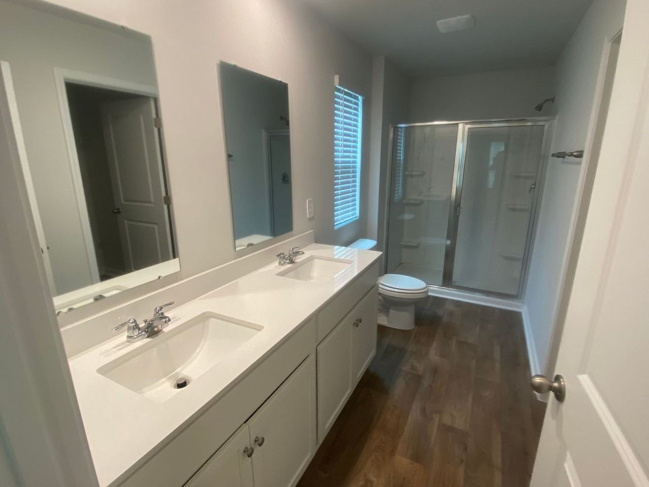 190 Windsong Dr - Photo 5 of 13