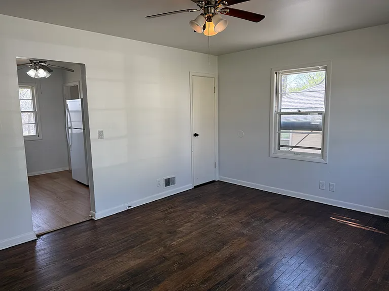3941 Himebaugh Ave - Photo 4 of 15