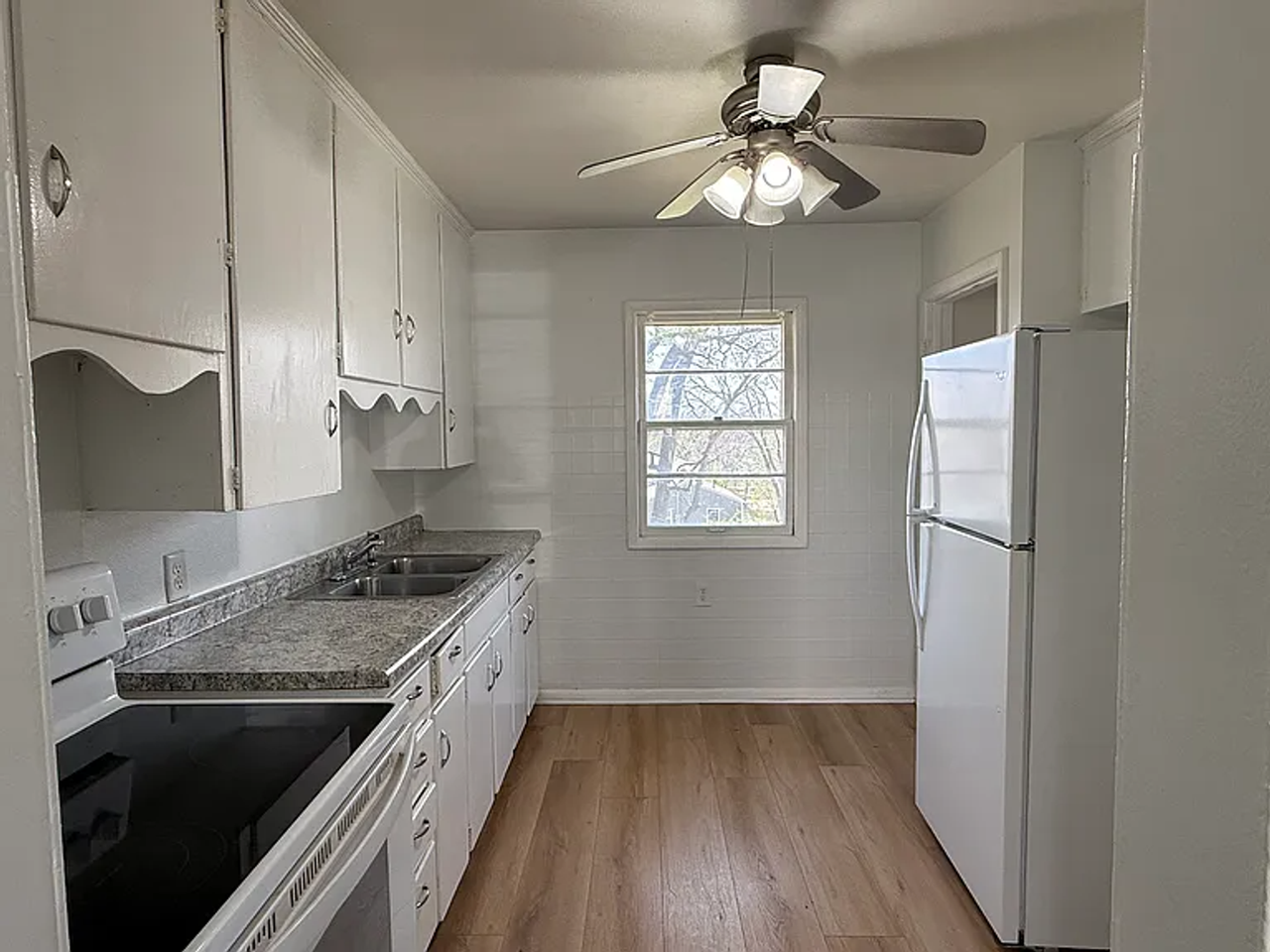 3941 Himebaugh Ave - Photo 6 of 15