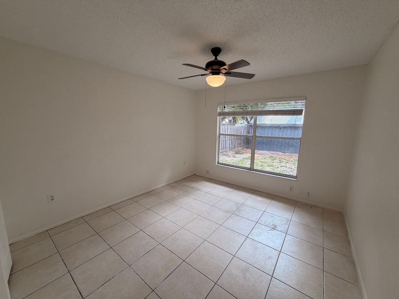 4513 Groveland Ave - Photo 6 of 16