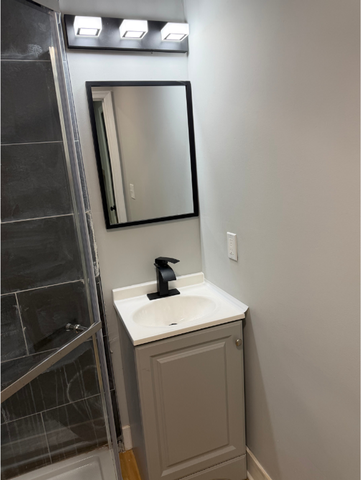 1628 Benhill Avenue - Photo 7 of 27