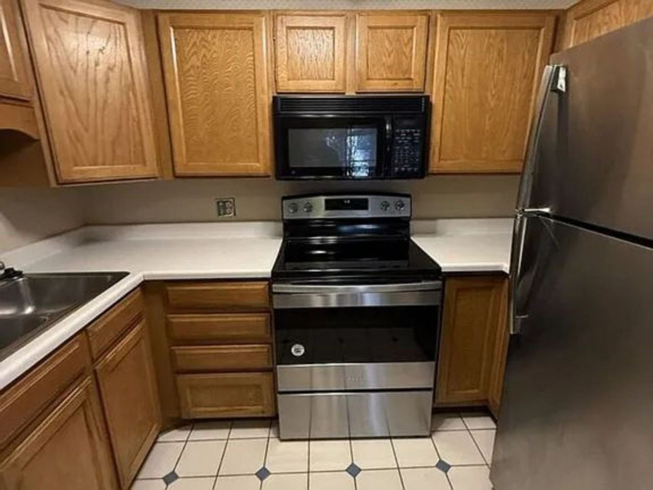 13500 E Cornell Ave - Photo 3 of 10