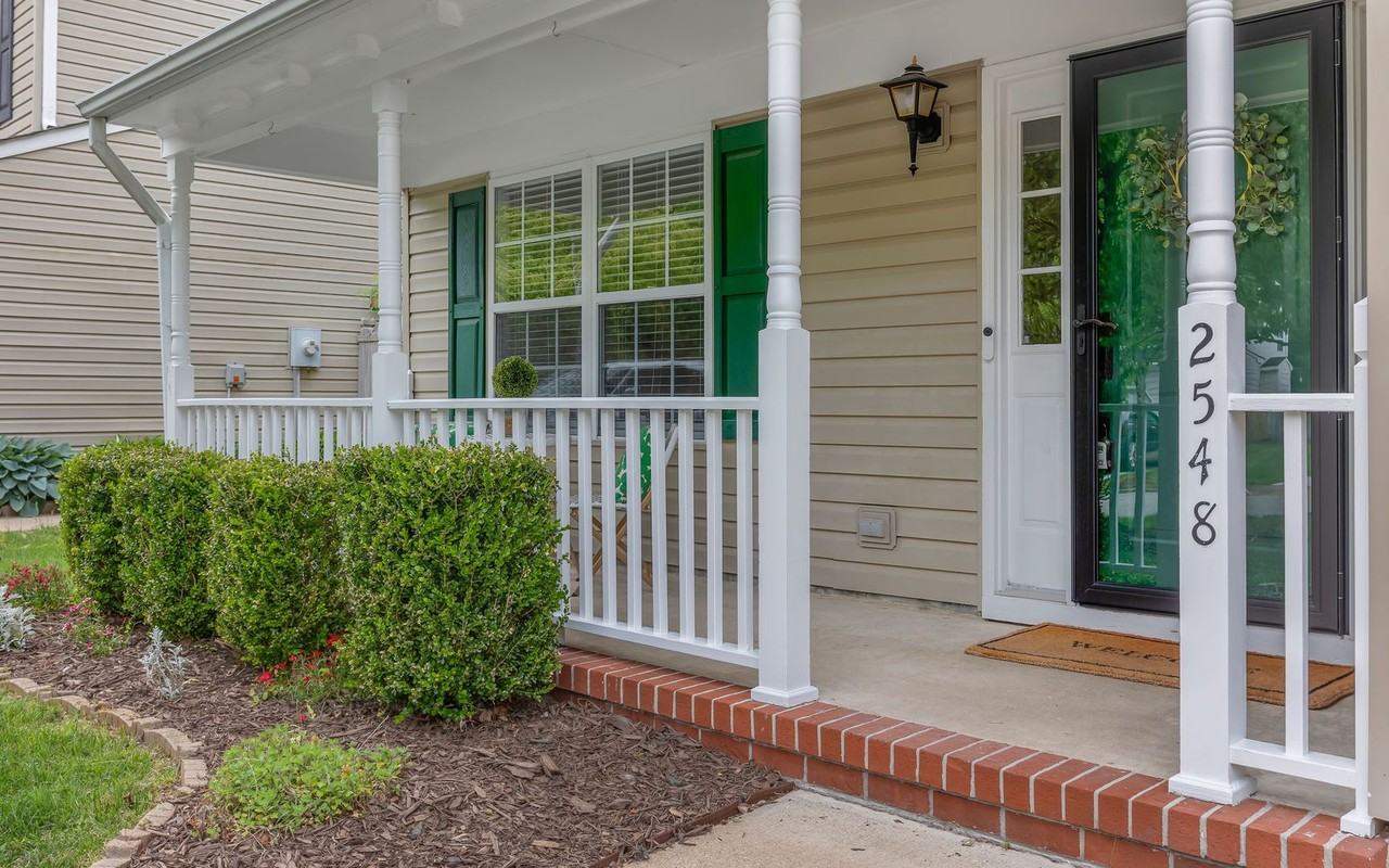 2548 Farmworth Trl - Photo 5 of 44
