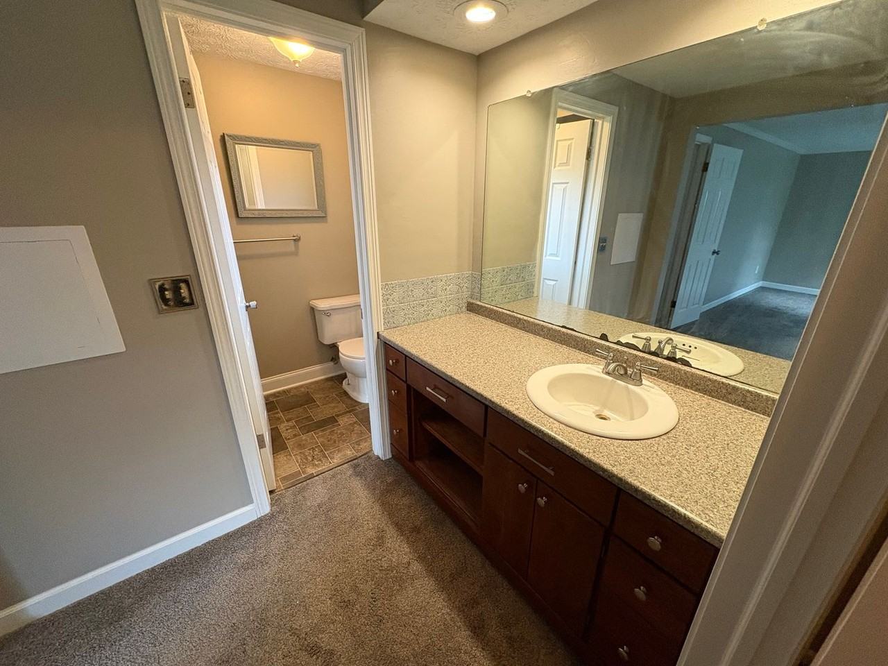 13236 E Crosset Hill Dr - Photo 4 of 17