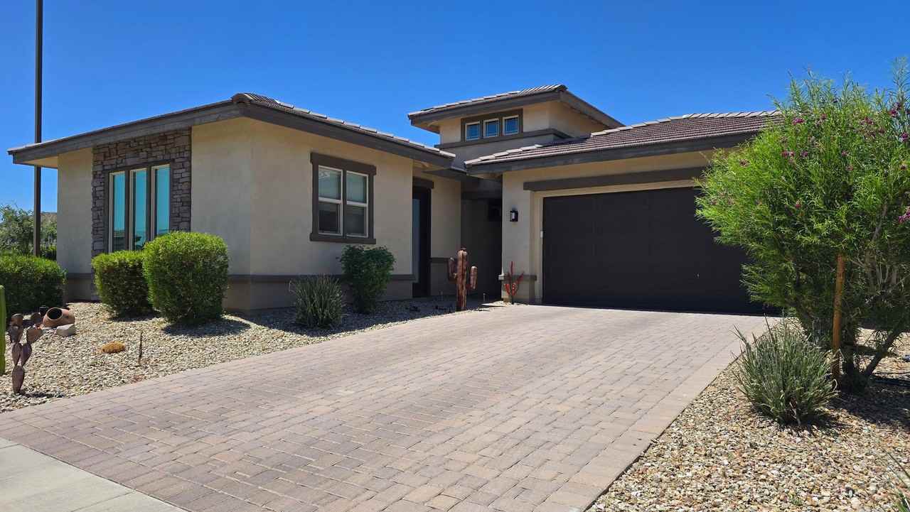 10520 S 182nd Ave - Photo 2 of 50