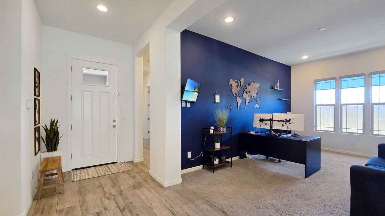 10520 S 182nd Ave - Photo 4 of 50