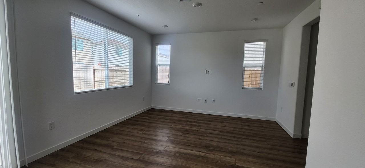 10386 Mornington Way - Photo 3 of 15