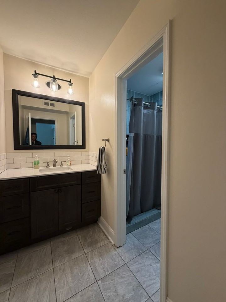 509 11th St - Photo 3 of 12