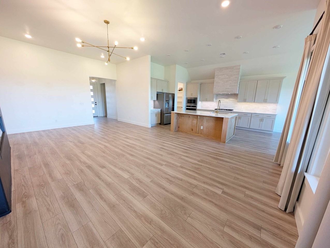 2260 Jackson Ln - Photo 2 of 27