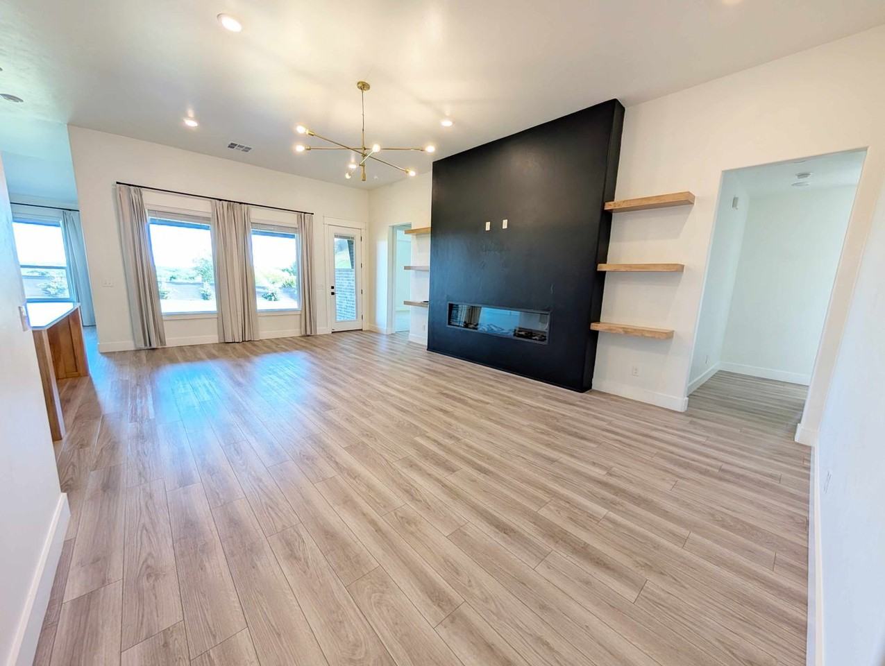 2260 Jackson Ln - Photo 4 of 27