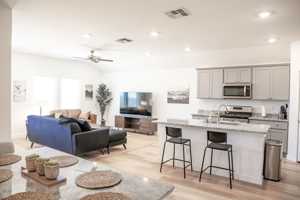 featured image of 215 14th St