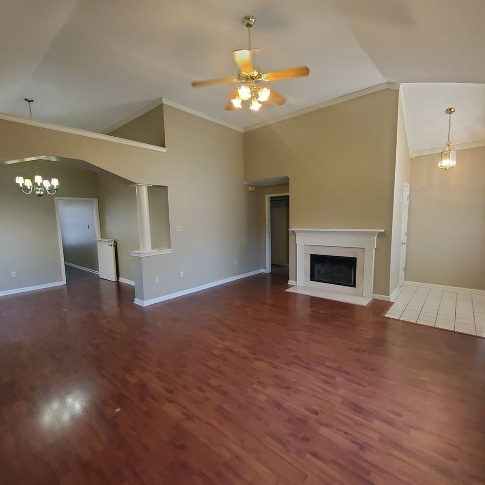 762 Silver Sands Dr - Photo 4 of 17