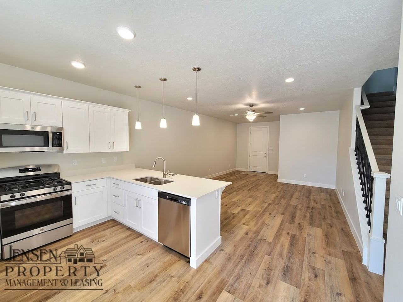 538 N 550 W - Photo 6 of 23