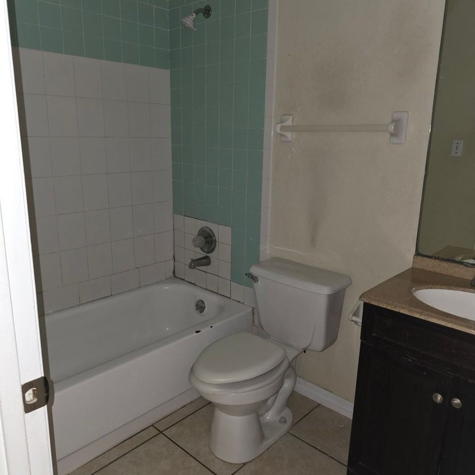 1707 Michigan Ave - Photo 6 of 11