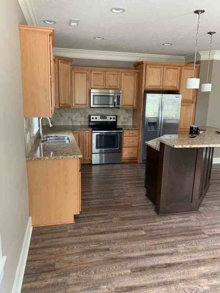 2966 Creekside Ct - Photo 4 of 12