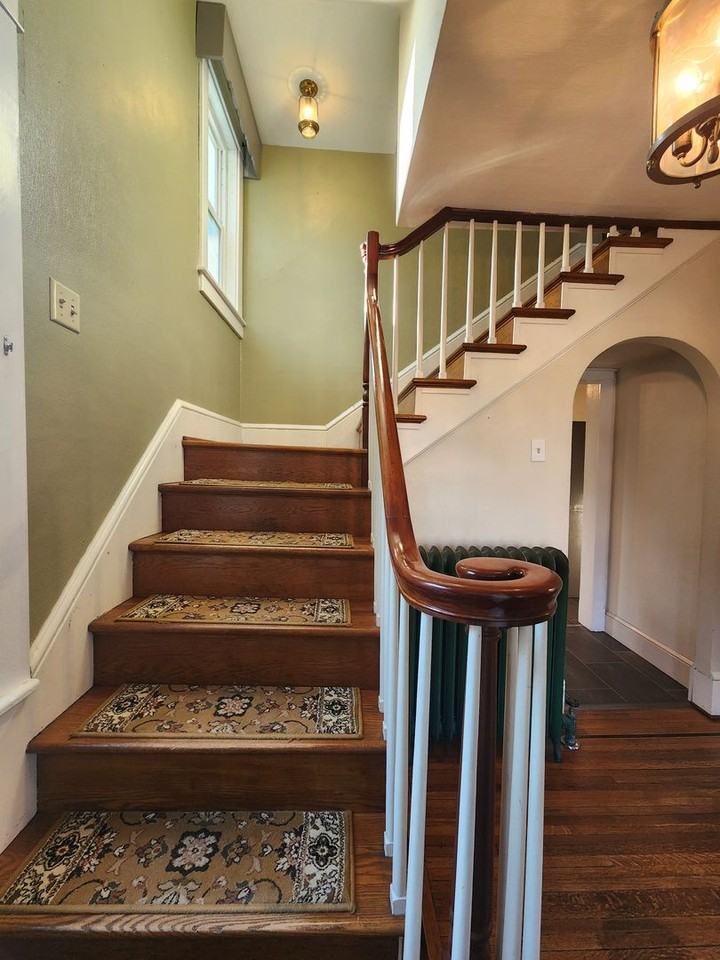 470 Maple St - Photo 6 of 29