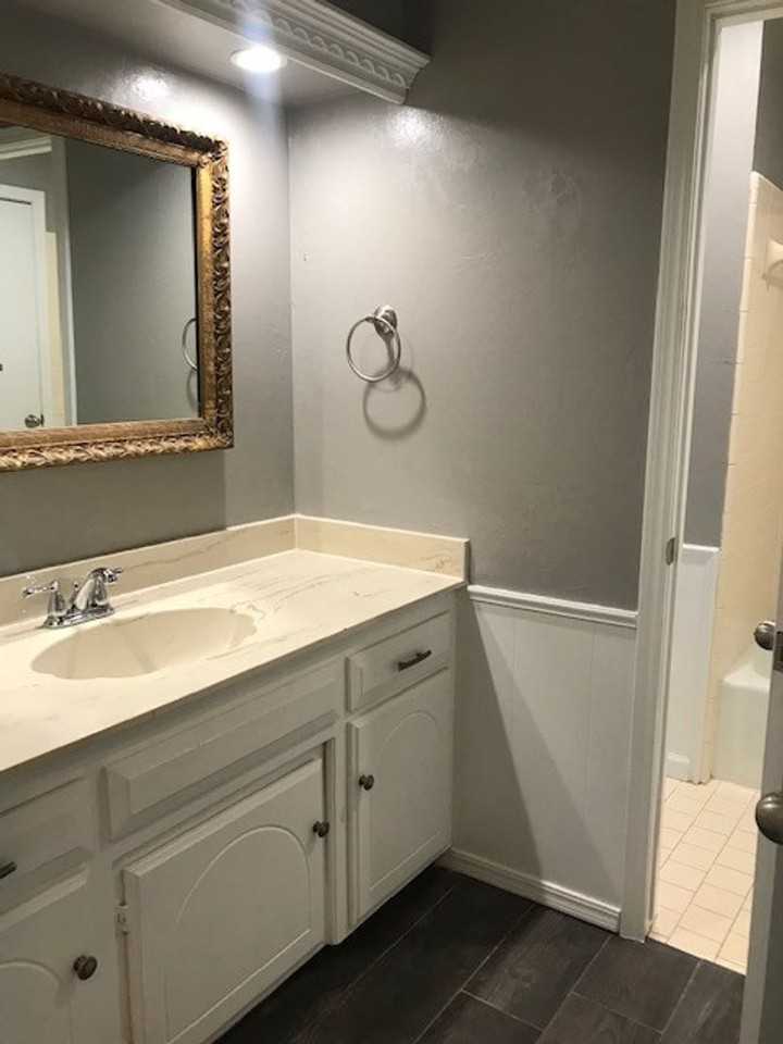 11404 N Ann Arbor Ave - Photo 6 of 22