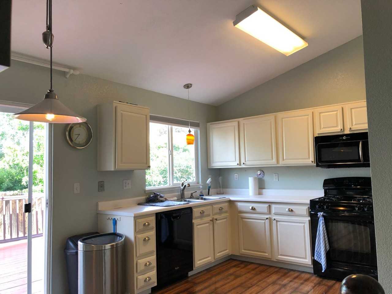12161 Crabapple St - Photo 6 of 21