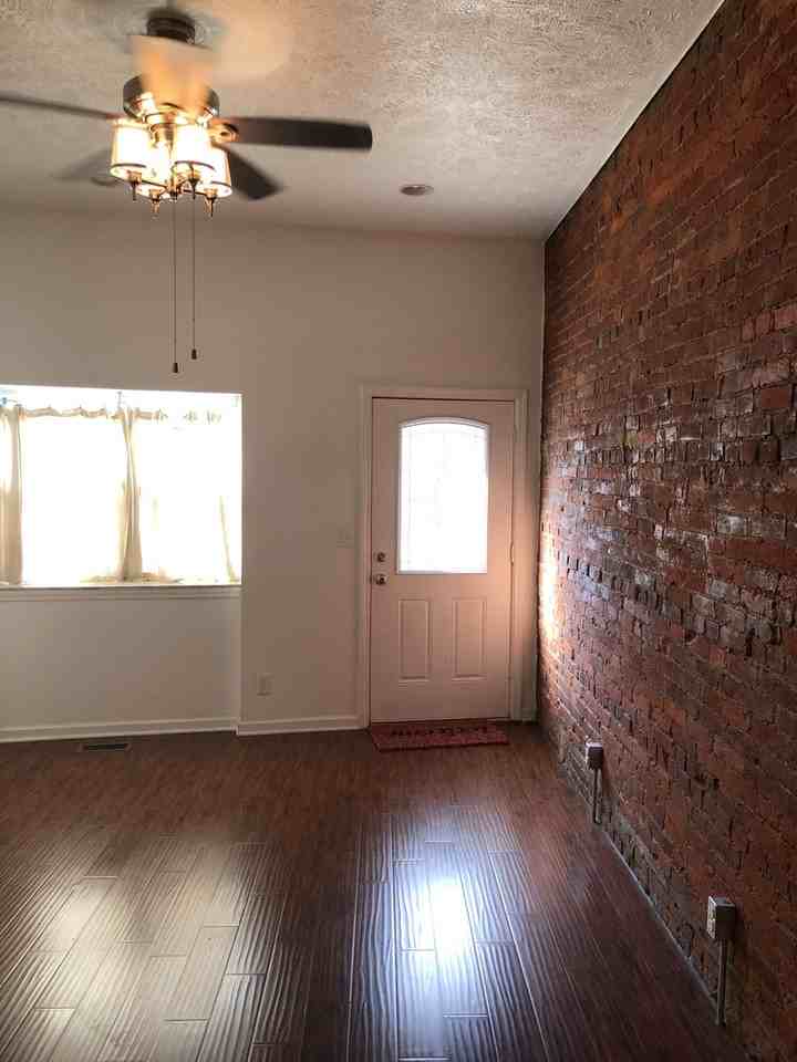 241 42nd St - Photo 3 of 41