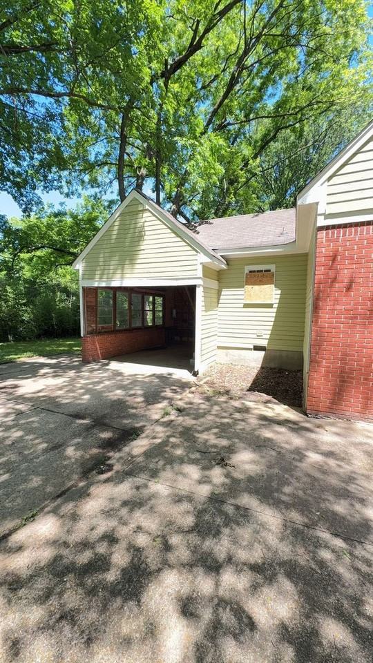 4015 Michael Rd - Photo 3 of 17