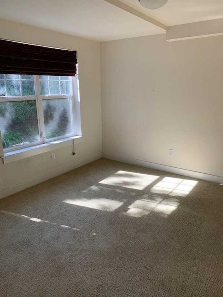 2420 S Lane St - Photo 4 of 19