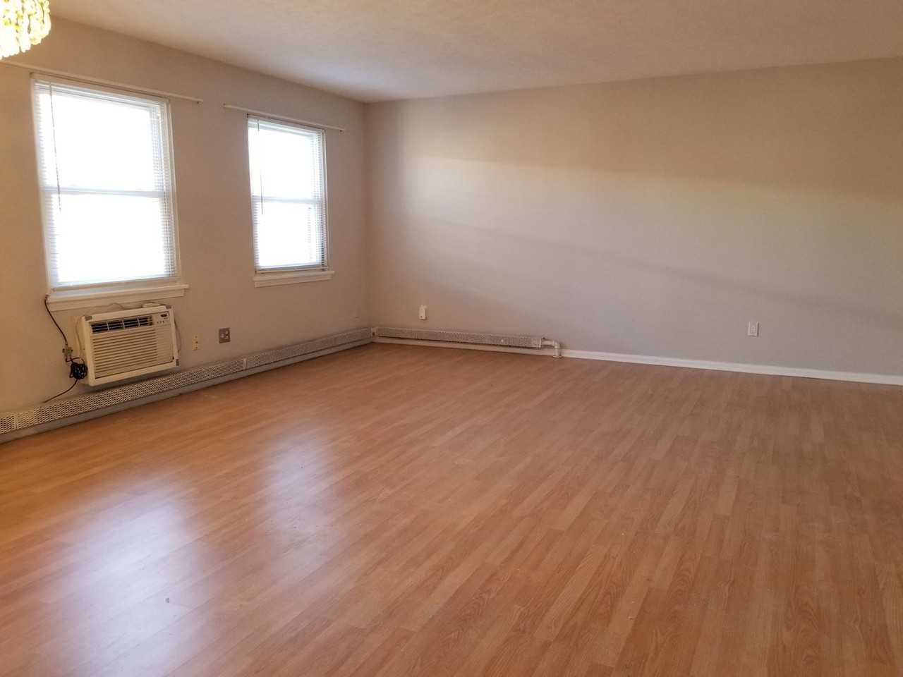 13789 Cedar Rd #300 - Photo 7 of 14