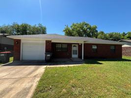 featured image of 1411 N Pittsburg Ave