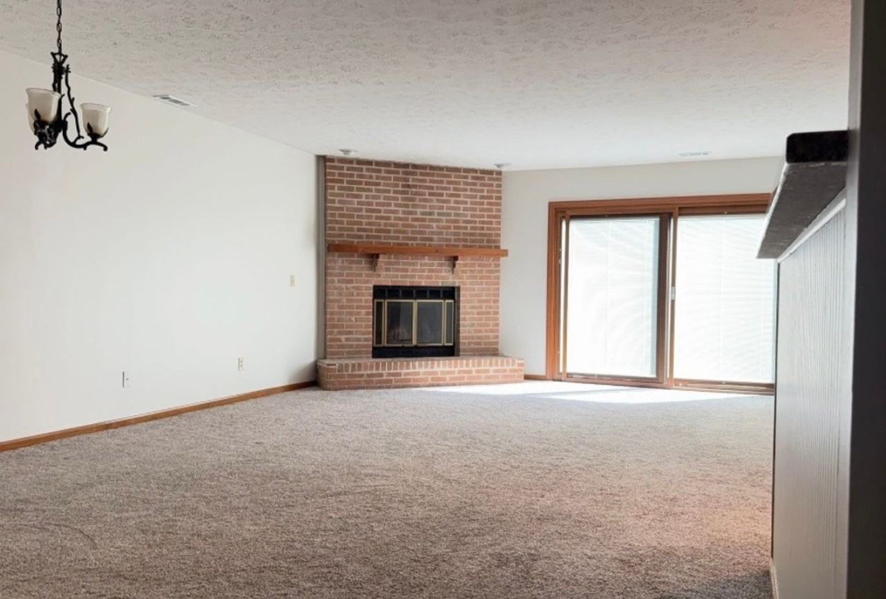 2557 Jackie Ln - Photo 7 of 20