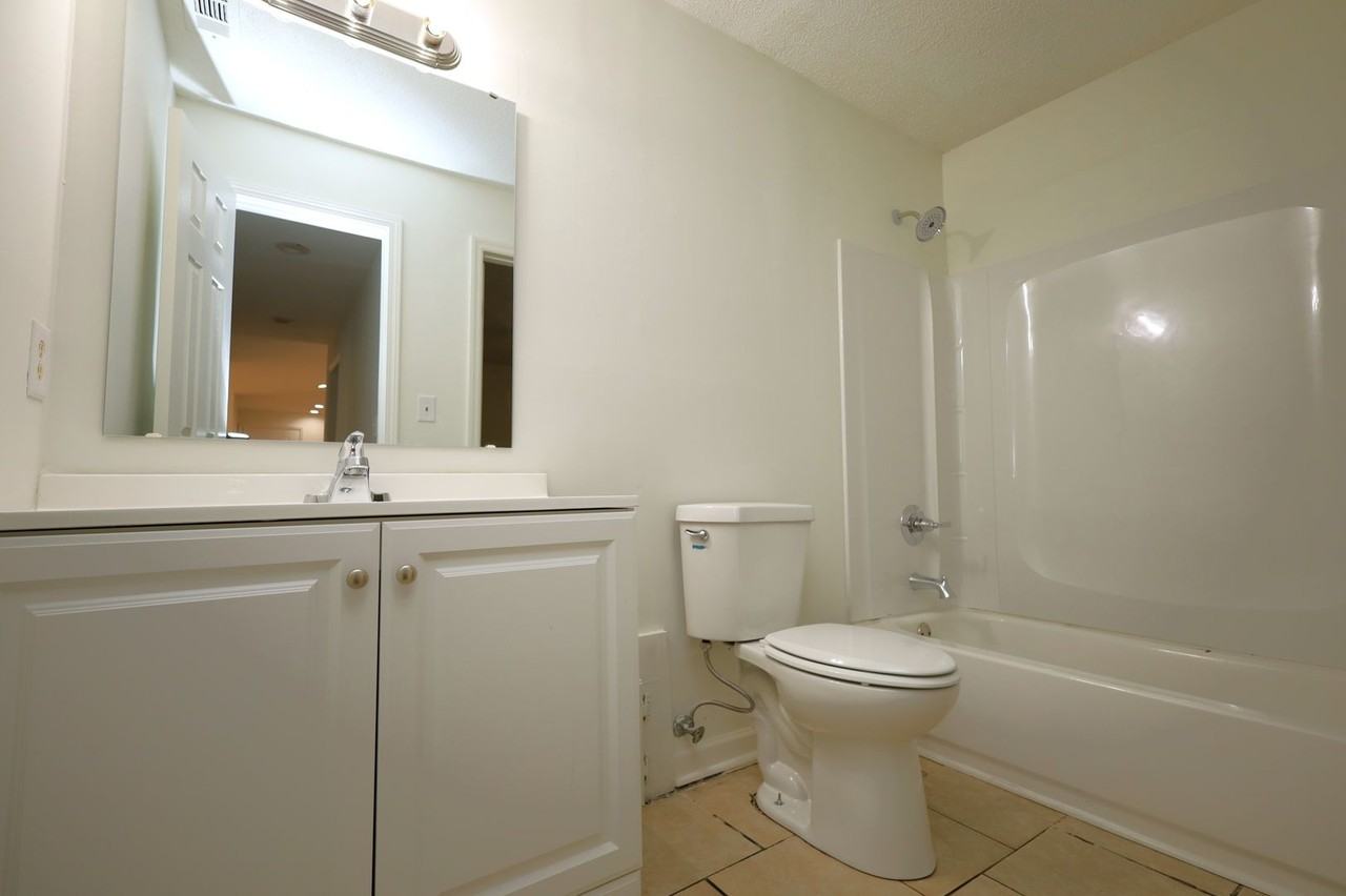 2816 Kirkwood Cir - Photo 7 of 13