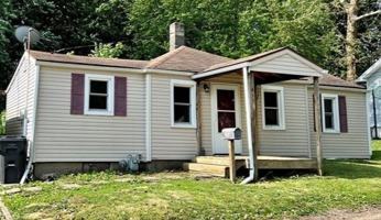 featured image of 615 W Harper Ave