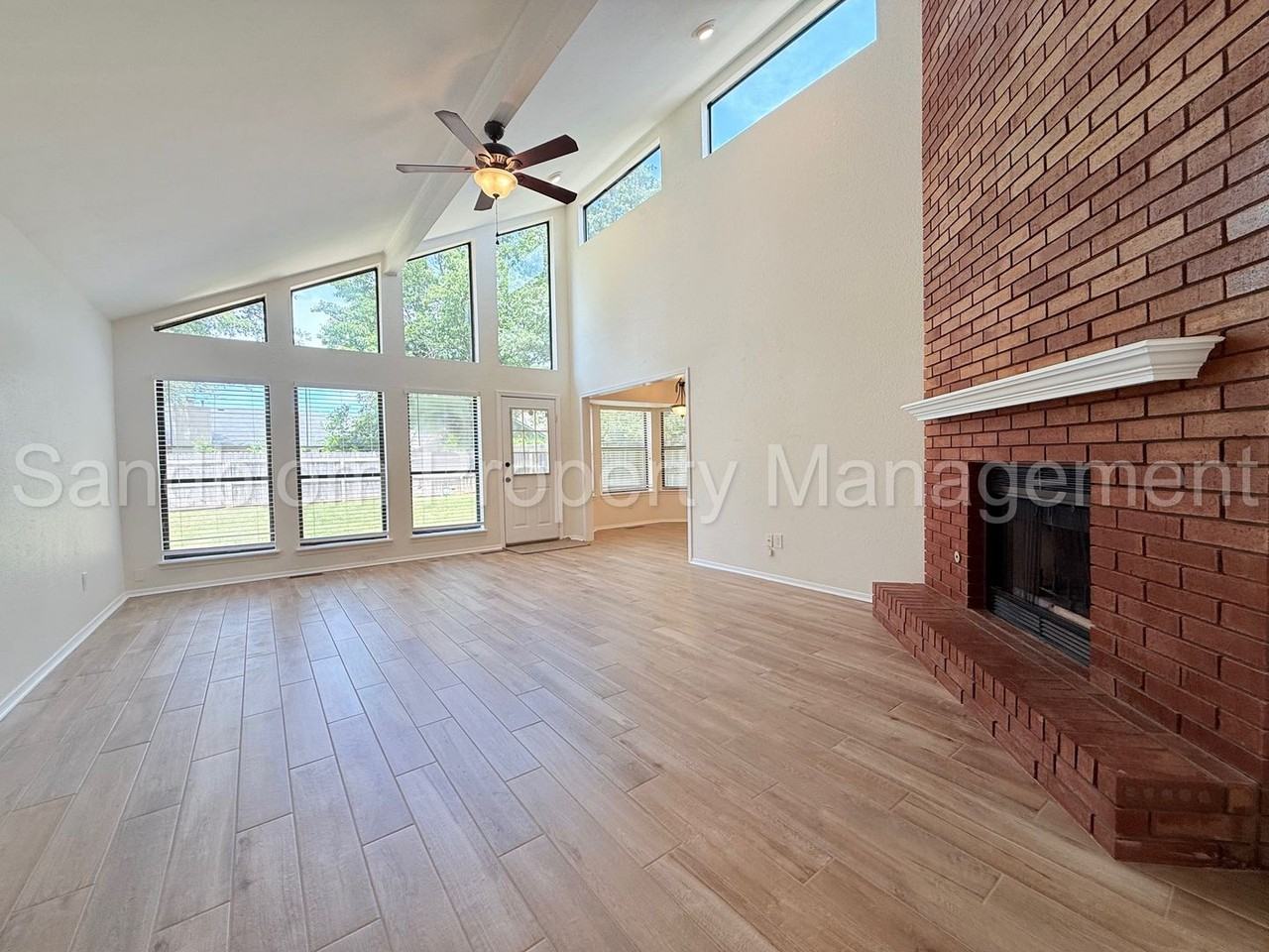 4408 W Princeton St - Photo 3 of 23