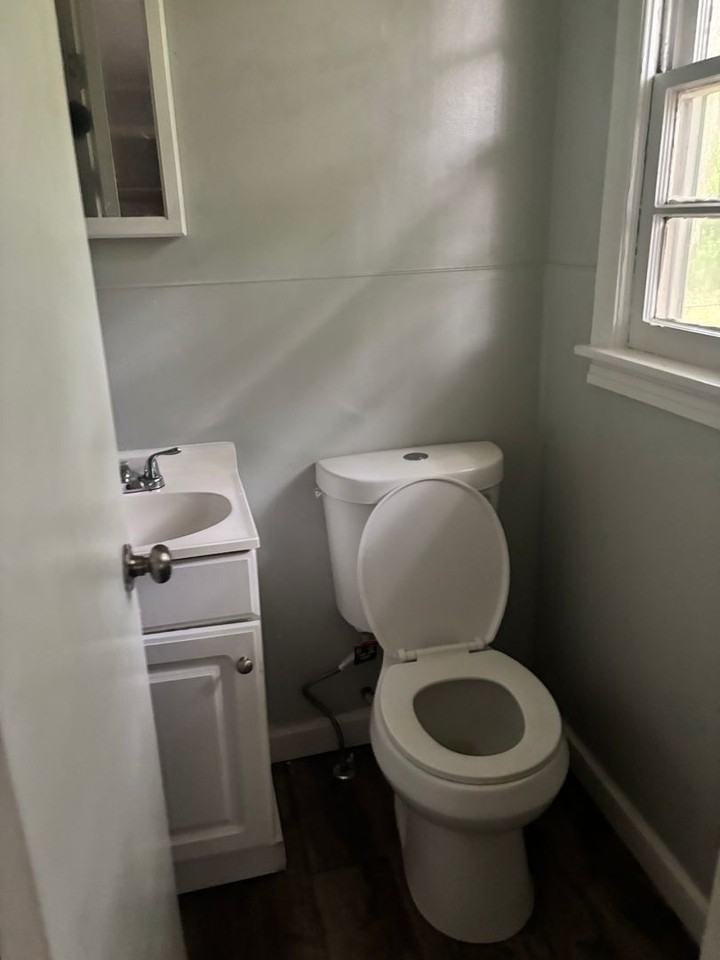 3211 Charleston Dr - Photo 7 of 13
