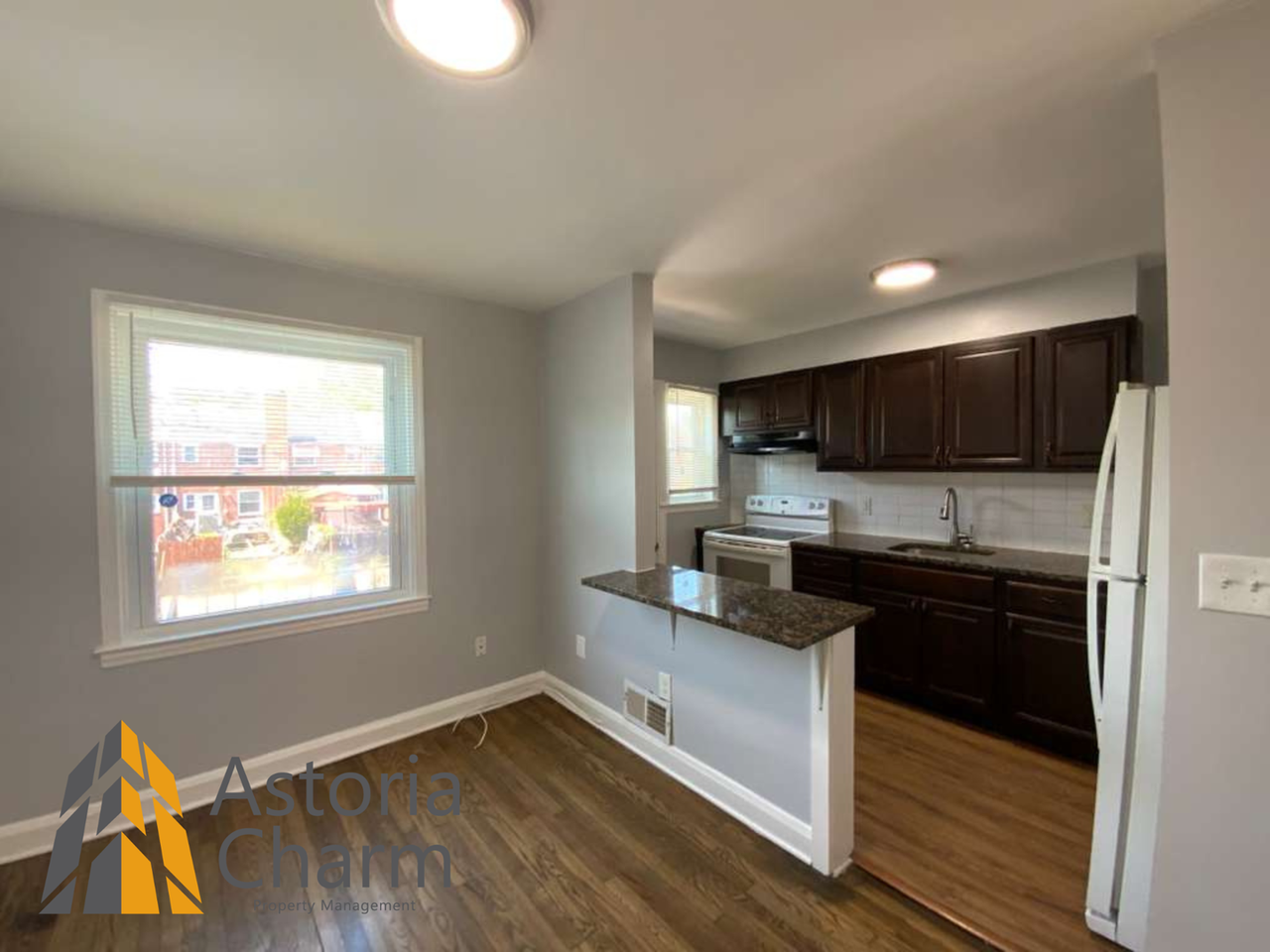 3392 Saint Benedict St - Photo 6 of 31