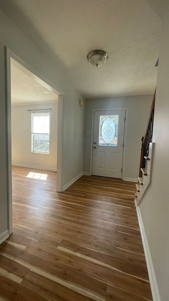 1109 Harbour Shore Dr - Photo 2 of 14