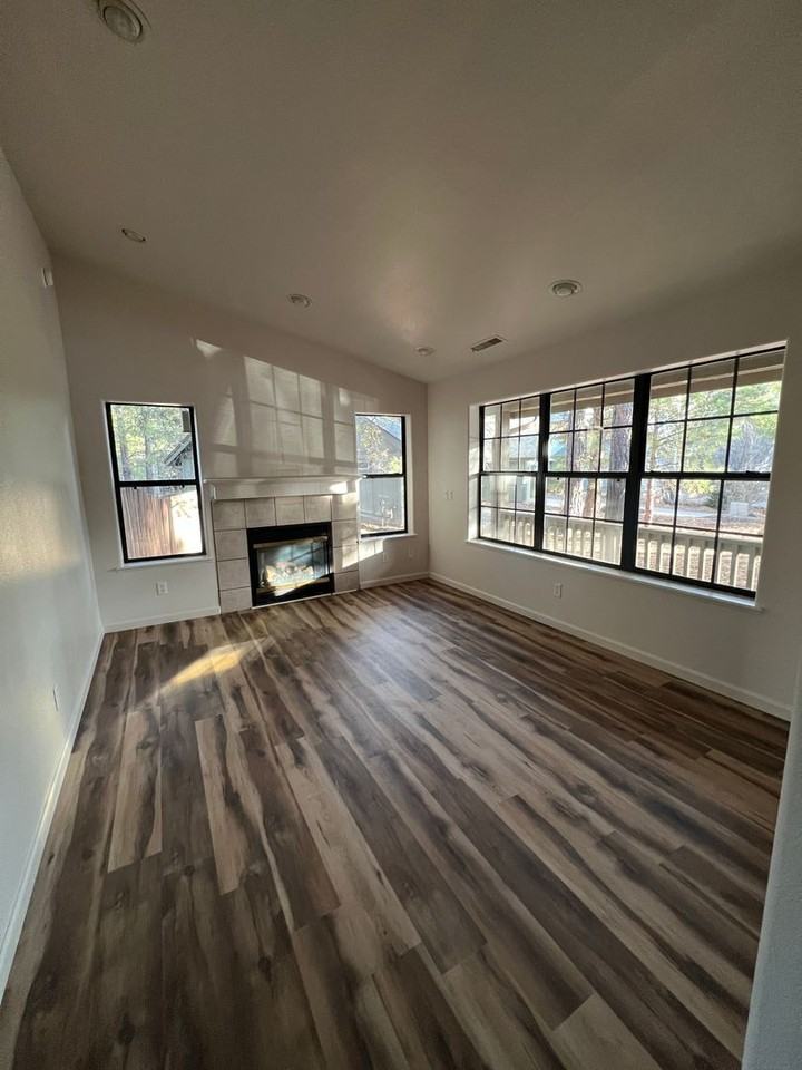 108 W Gold Rush Trl - Photo 2 of 10