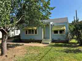 featured image of 2918 Featherston Ave