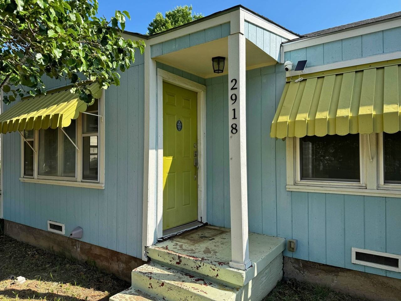 2918 Featherston Ave - Photo 2 of 25