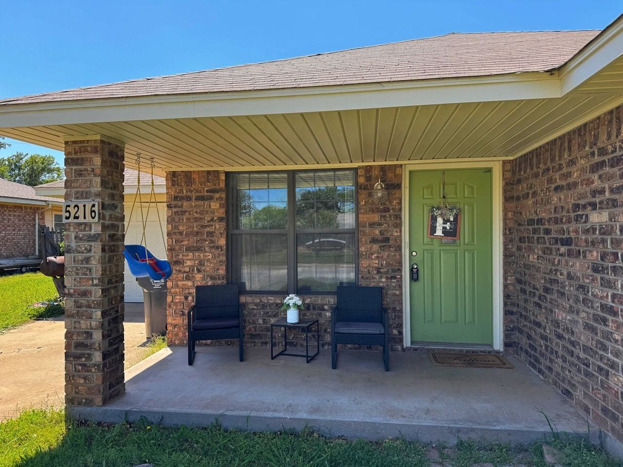 5216 Brookwood Dr - Photo 2 of 27