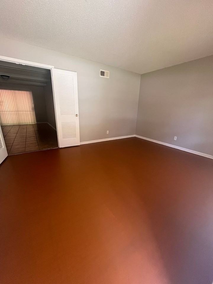 3679 Ladue St - Photo 2 of 15