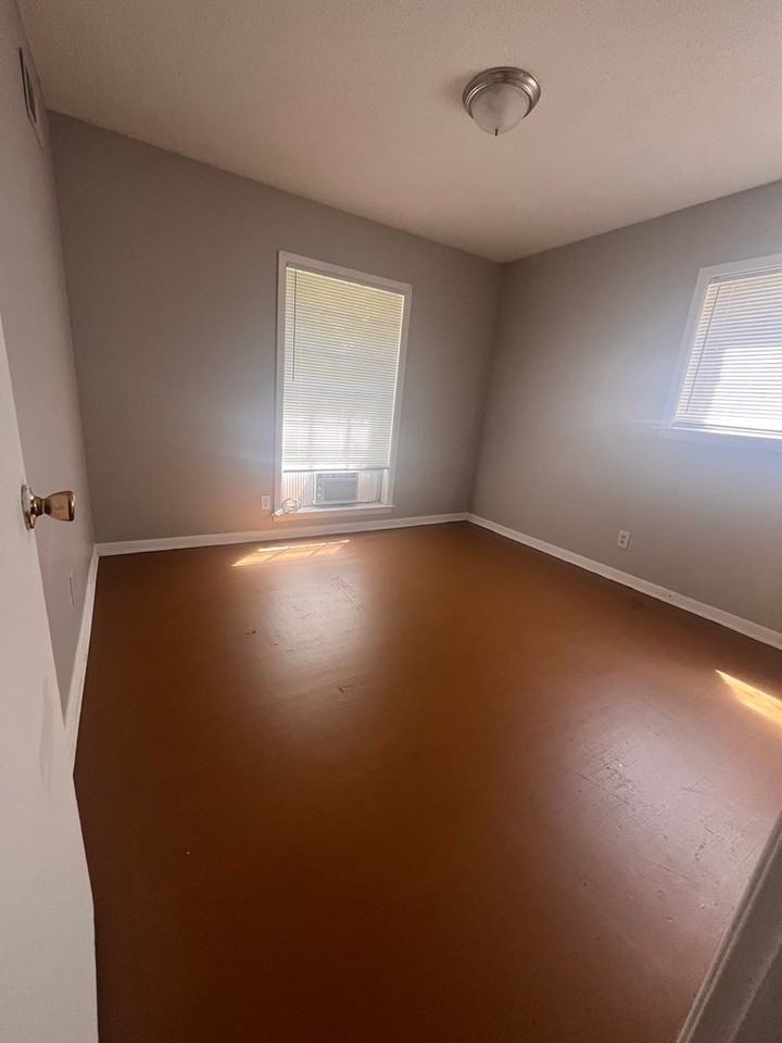 3679 Ladue St - Photo 7 of 15