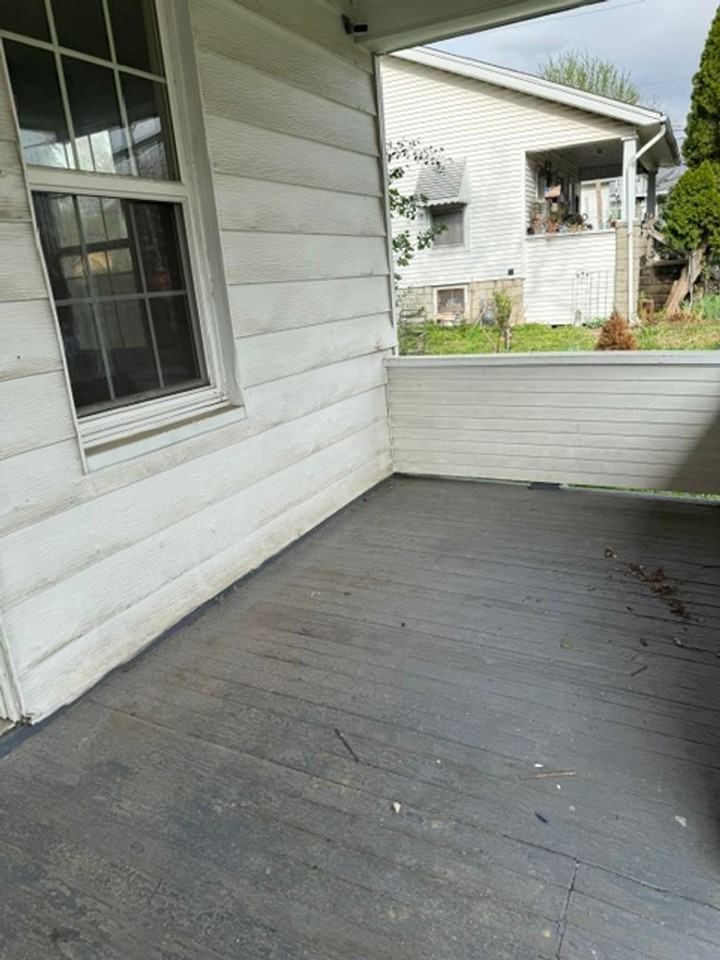905 W Thrush Ave - Photo 3 of 16