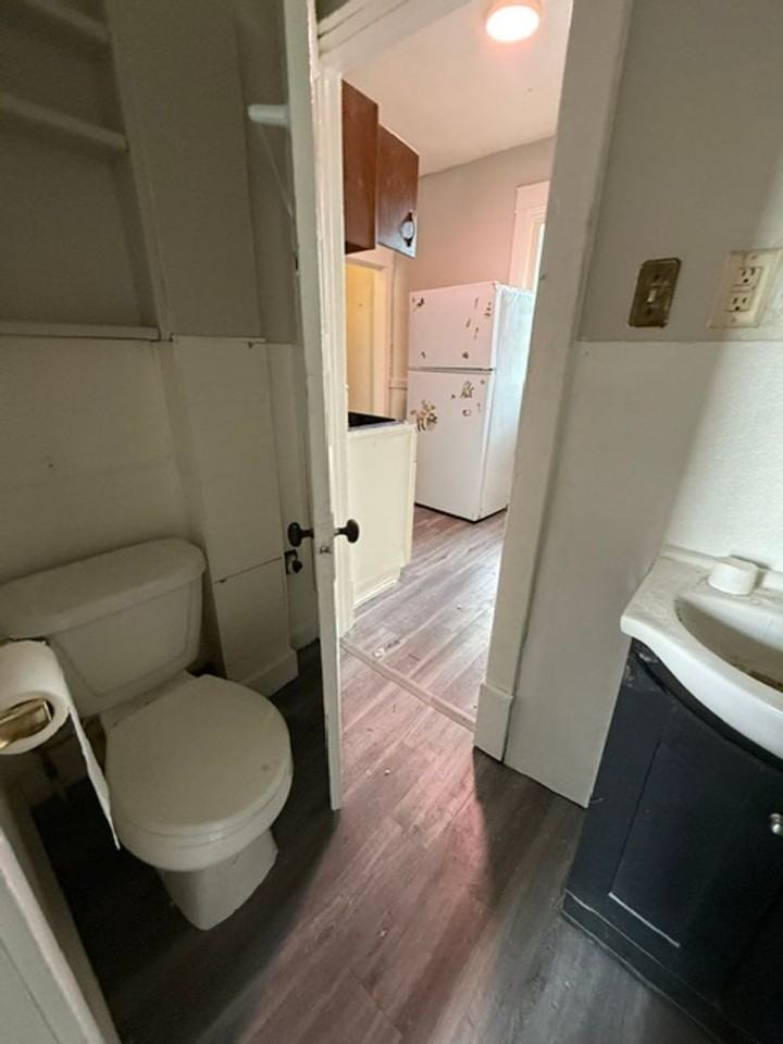 905 W Thrush Ave - Photo 6 of 16